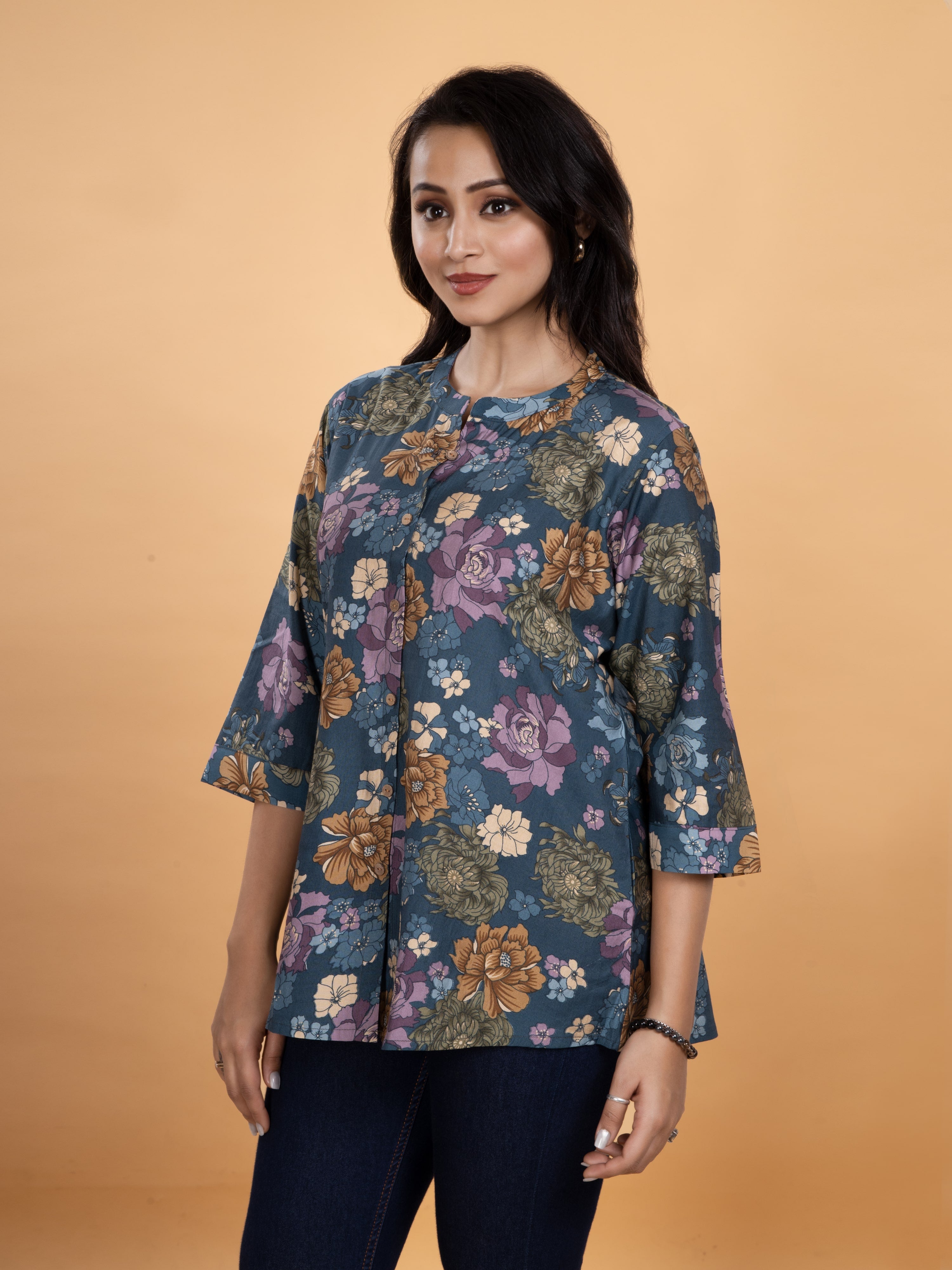Desiora Short Top with floral print