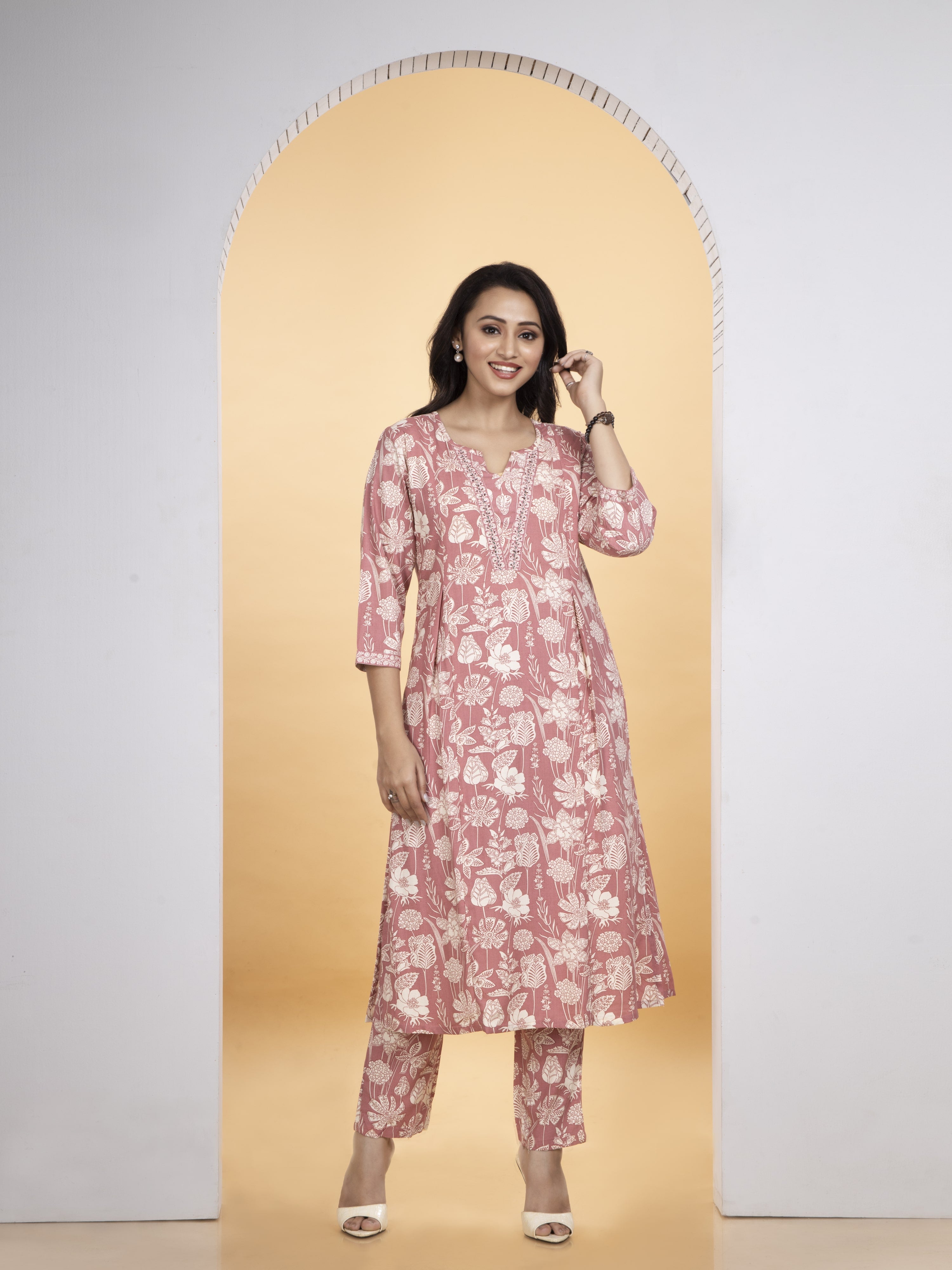 DESIORA Viscose Rayon Kurti set (Kurti+Palazzo)